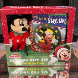 NIB - Disney Junior Mickey Mouse Clubhouse Holiday Gift Set